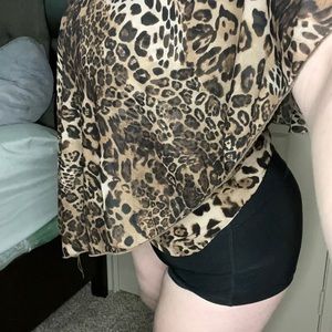 Leopard print very beautiful shirt covers your belly